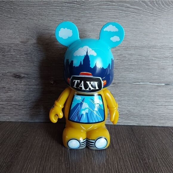 Disney vinylmation 9" Figure - New York - Hey Taxi - Picture 1 of 6